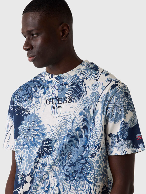 Cotton T-shirt with a floral print - 4