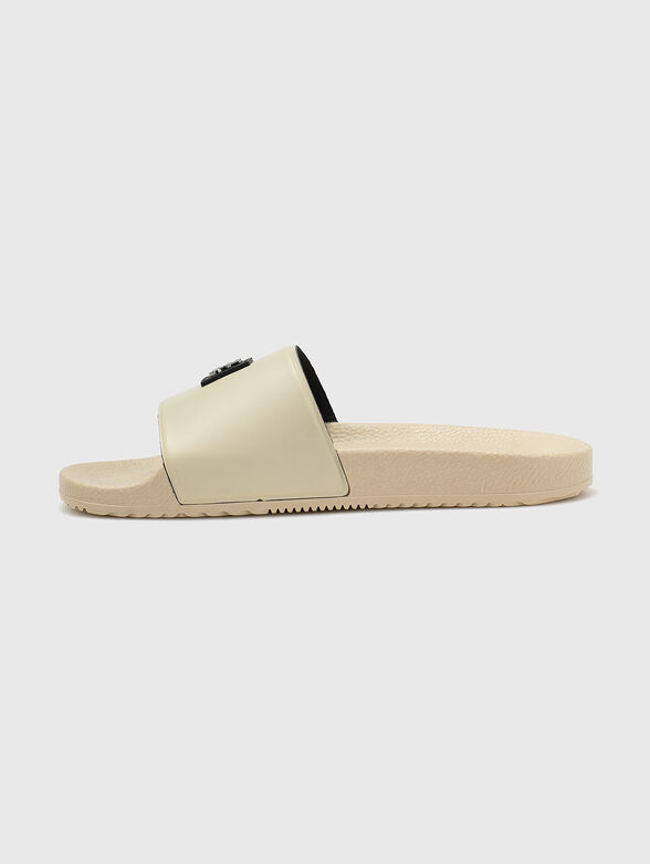 Flip-flops with logo detail - 4