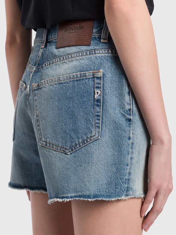 STELLA shorts with distressed look - 3