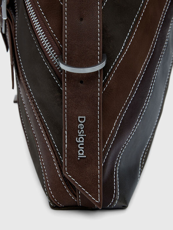 Bag with accent buckles - 5