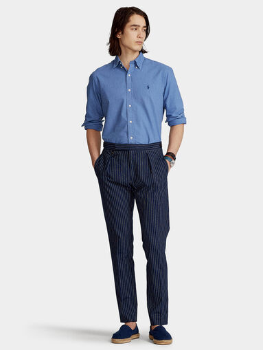 Shirt with buttons on the collar - 4