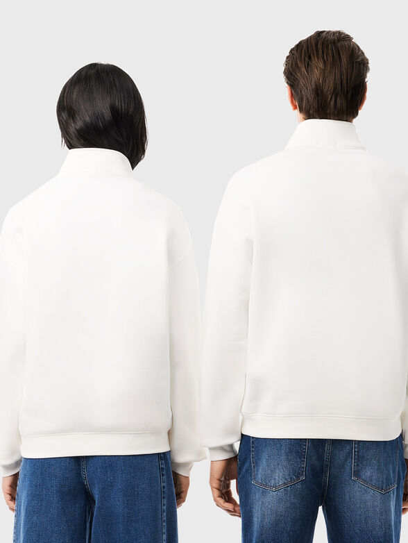 White sweatshirt - 2