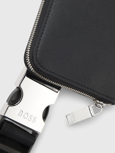Small bag with a logo detail - 4