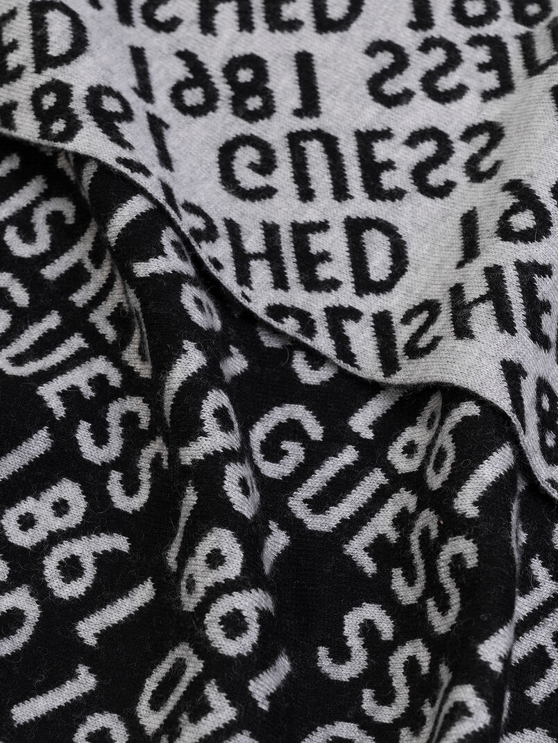 Black scarf with jacquard logo - 3