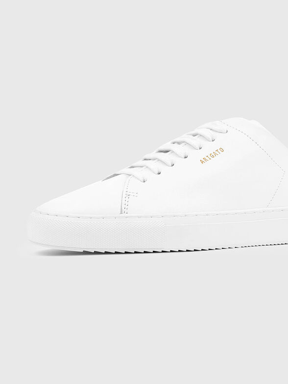 White leather sports shoes  - 5