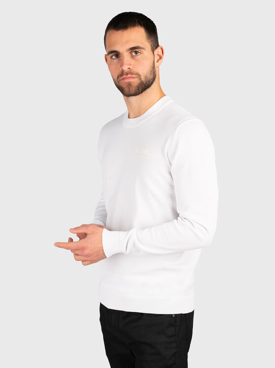 Бял пуловер от памучен бленд  - 1