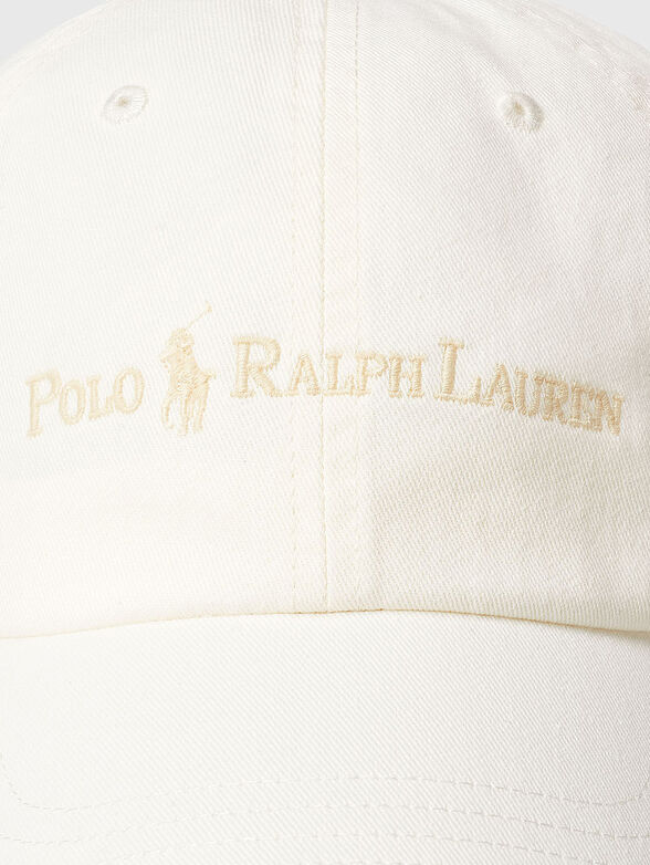 Baseball cap with logo embroidery - 3