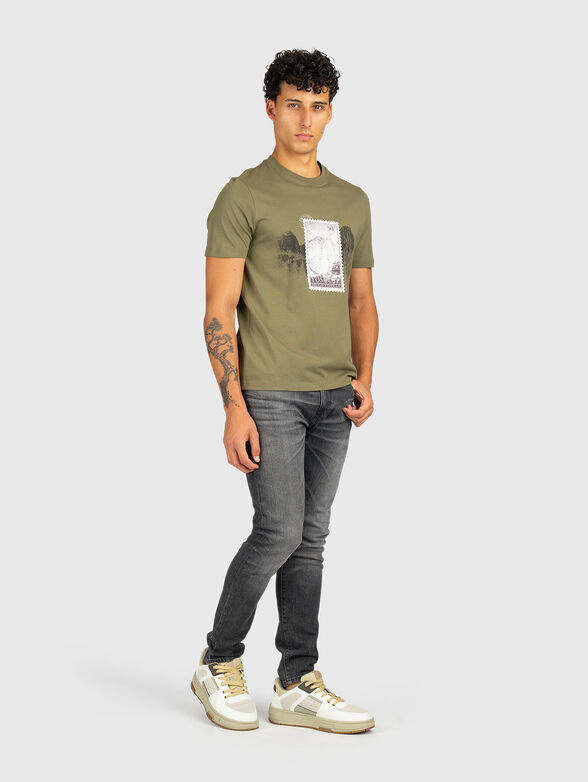 Cotton T-shirt with an accent print  - 2
