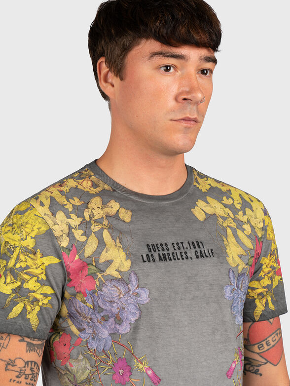 T-shirt in grey color with floral motifs - 4