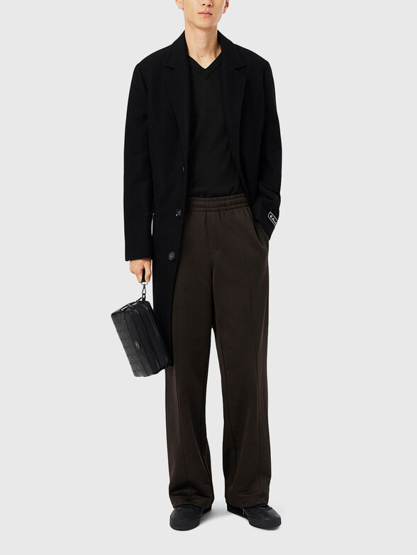 Wool sweater with V-neck - 2