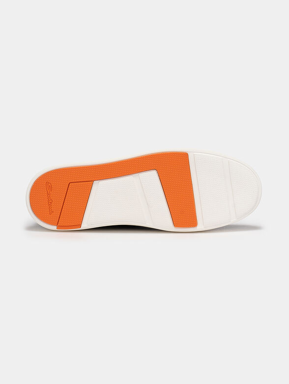 Leather sport shoes in beige color - 5