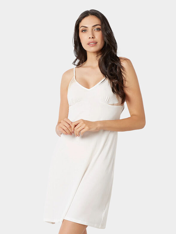 MAGNOLIA nightgown with lace accents - 1