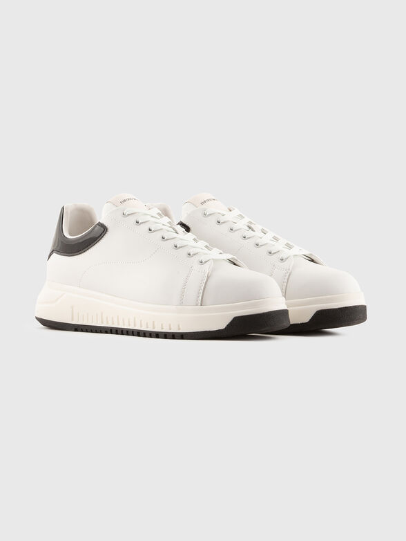 Leather sports shoes with logo - 2
