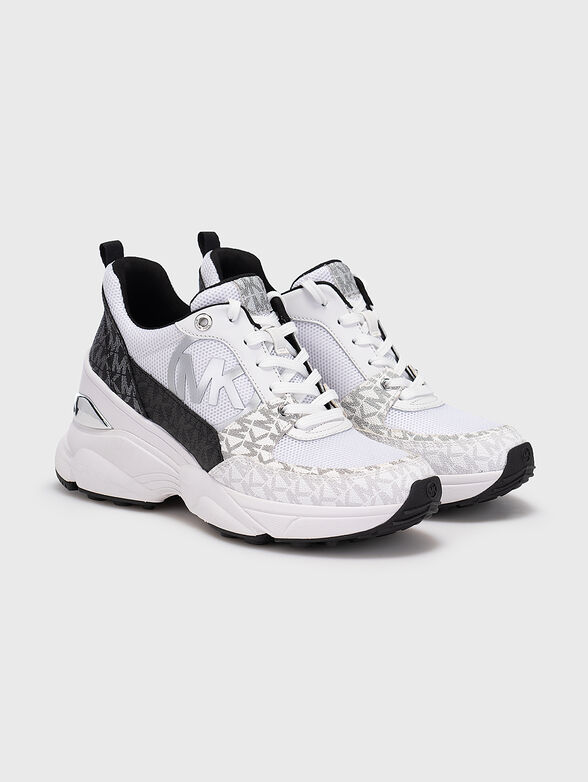 MICKEY Trainer on platform - 2