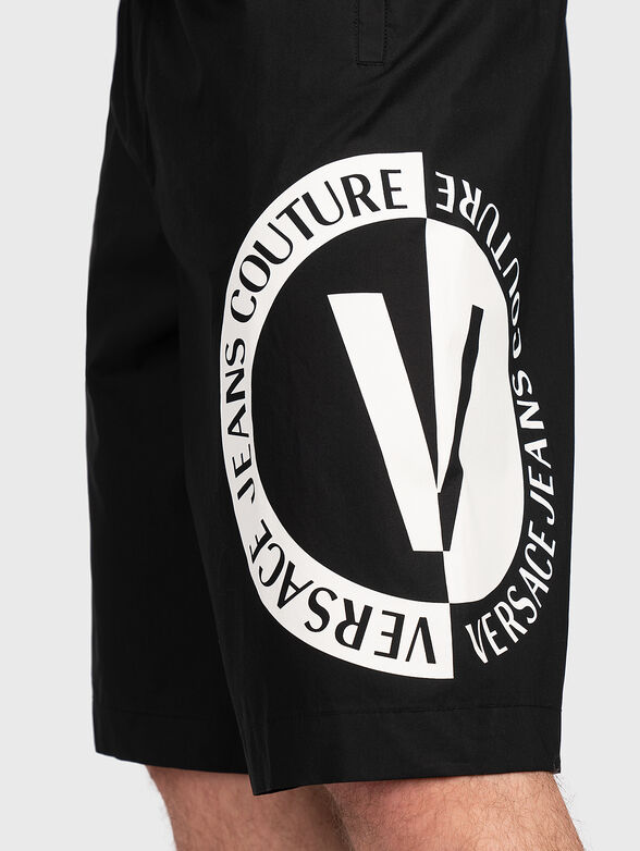 Shorts with contrasting logo accent - 3