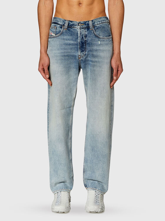 Straight cut jeans with washed effect  - 1
