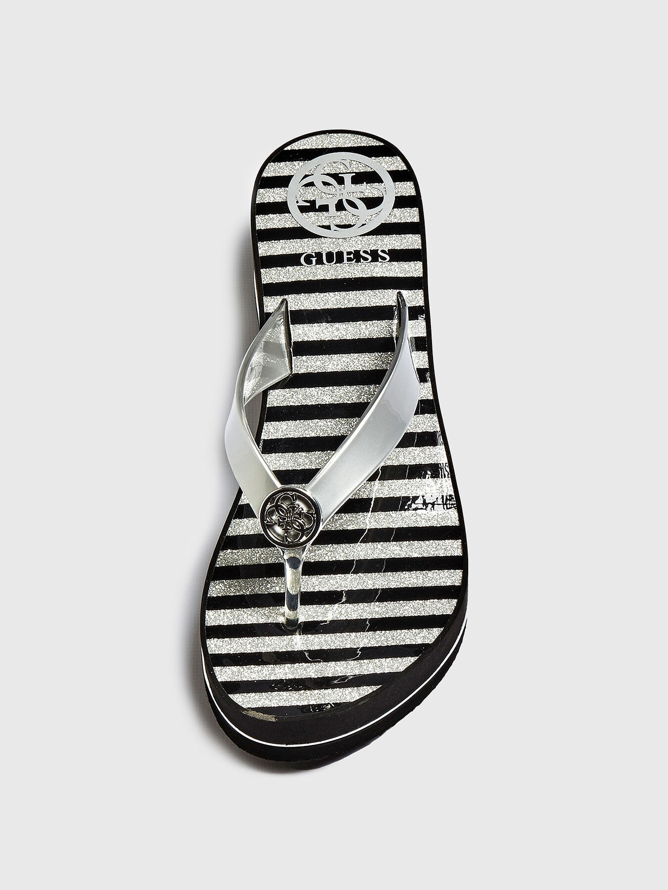 Guess enzy flip flops store