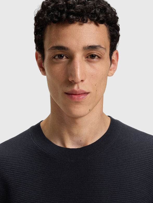 Knitted sweater with short sleeves - 4