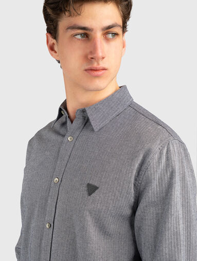Cotton shirt with a herringbone pattern - 4