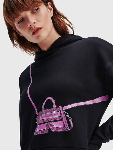 Sweatshirt with art print  - 5