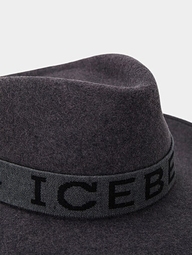 Hat with brim - 5
