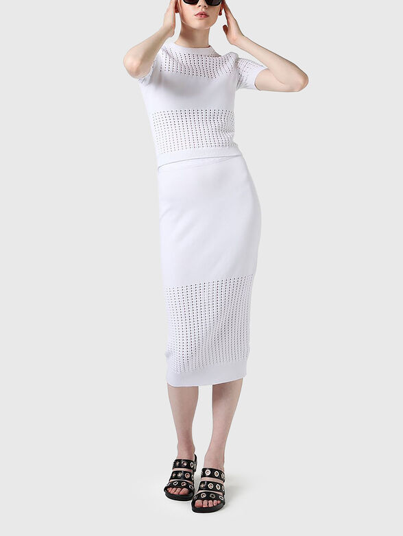 Sweater with short sleeves and an oval neckline - 2