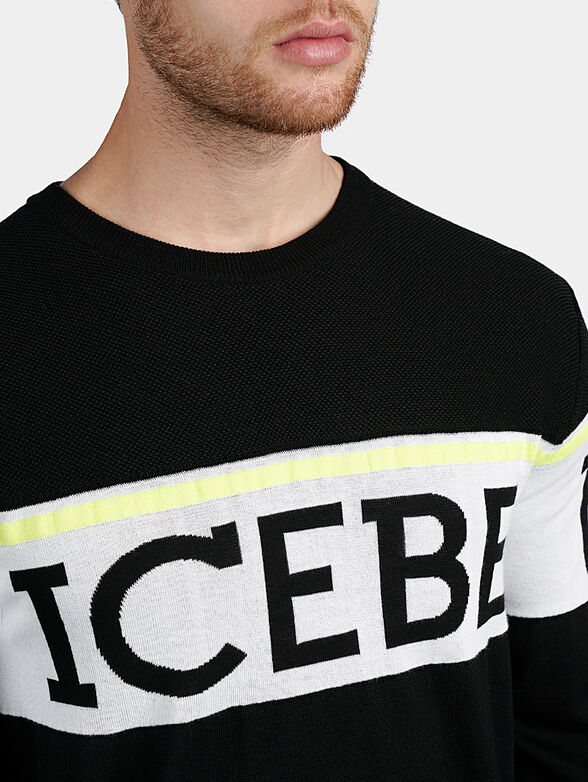 Black sweater with contrasting logo - 2