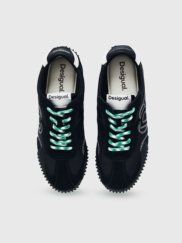 Sneakers with contrasting laces and logo embroidery - 6