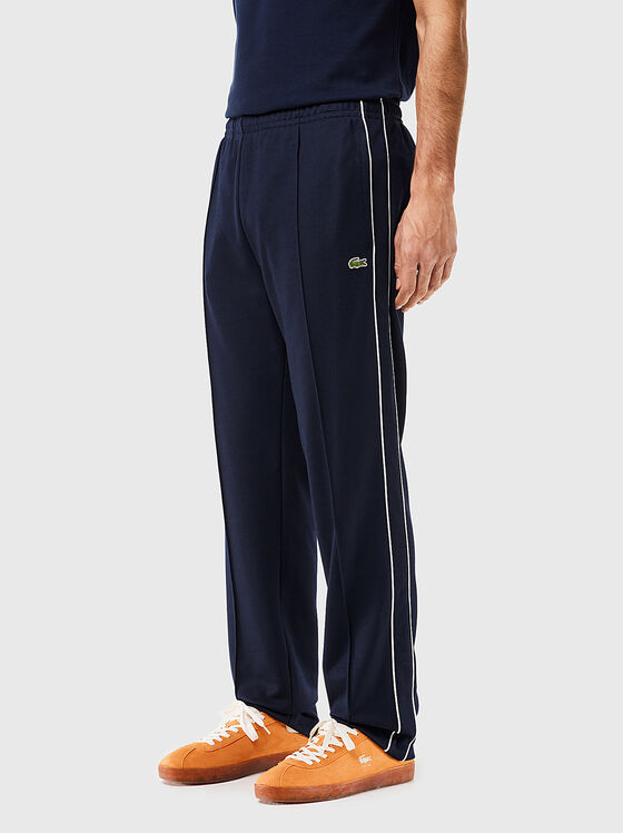 Sports trousers in bordeaux color - 1