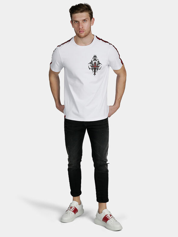 White T-shirt with contrasting embossed prints - 1