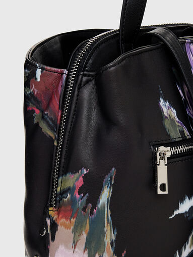 Black backpack with contrast art print - 4