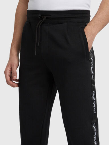 Cotton sports trousers with logo - 3