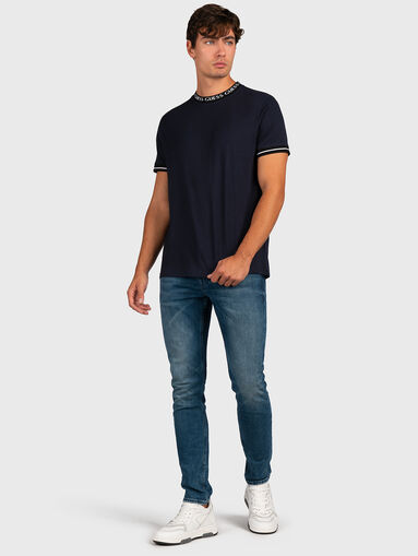 Black cotton T-shirt with print on the back - 5