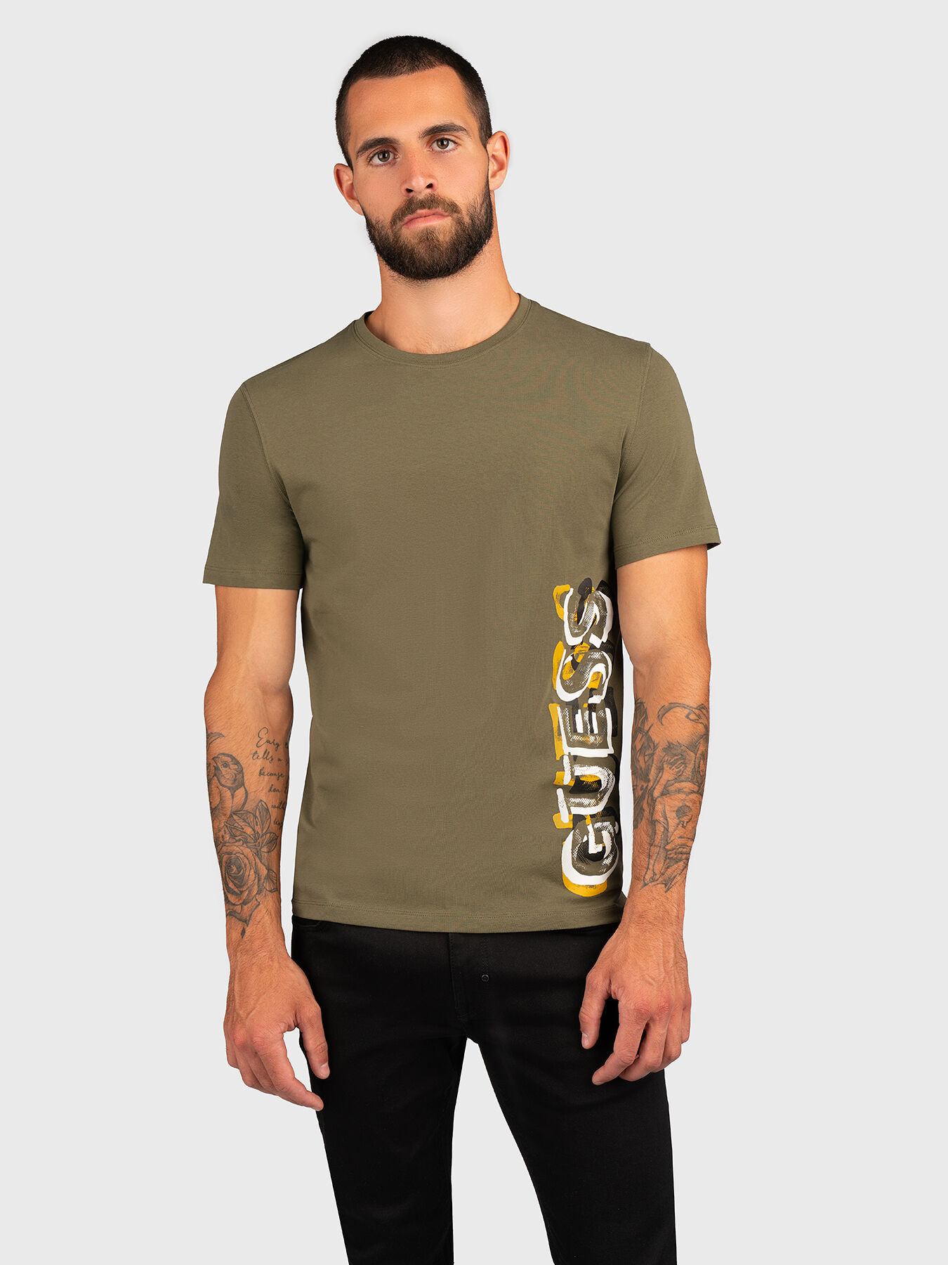 Black T-shirt with contrast print brand GUESS