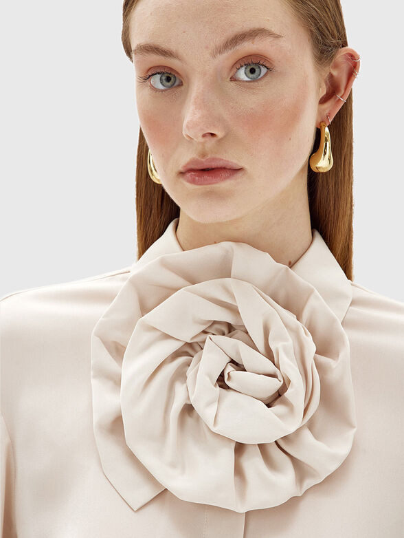 Shirt with accent flower - 4