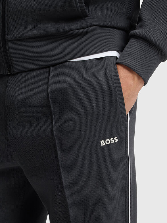 Cotton blend pants with contrasting trim - 3