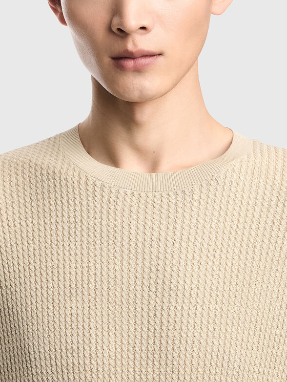 Beige pullover - 4