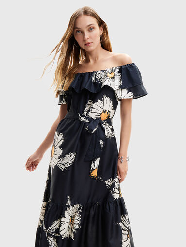 Black dress with floral print - 4