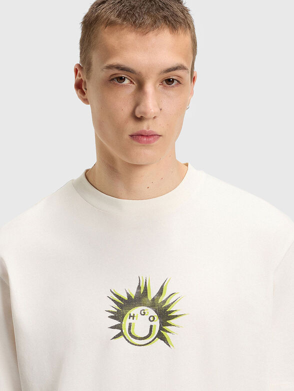 Printed T-shirt with oval neckline - 4