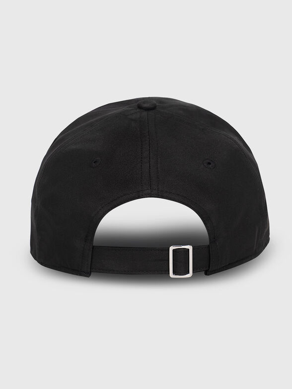 Cap with metal logo detail - 2