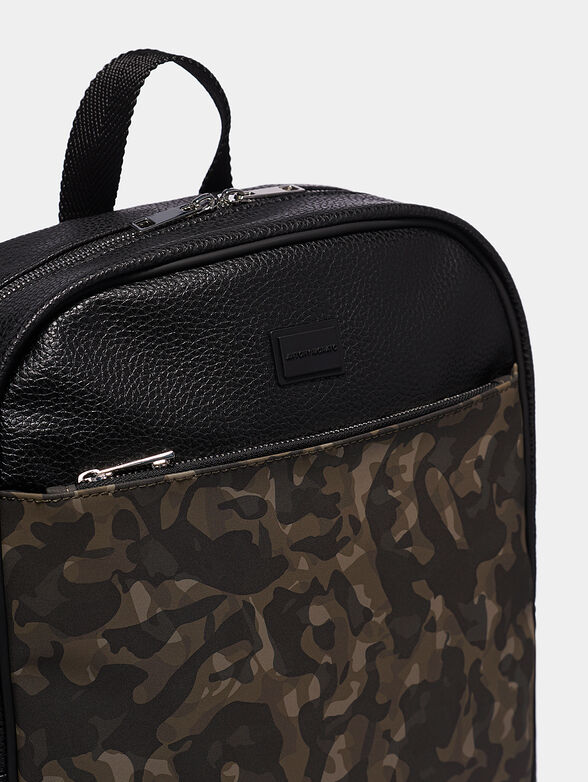 Backpack with camouflage print - 4