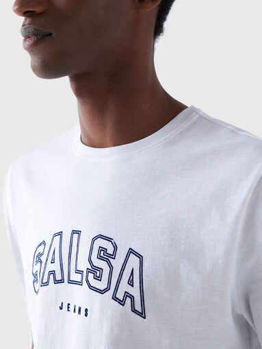 Dark blue T-shirt with contrasting logo - 4