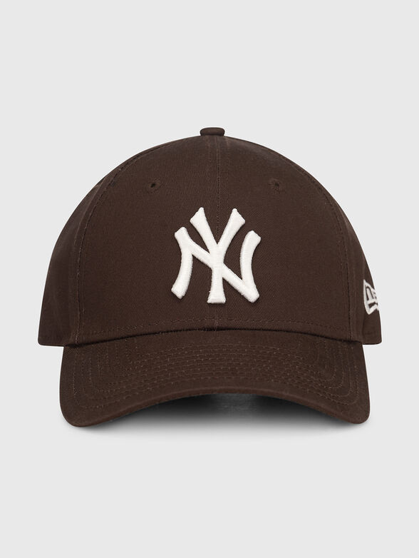 Brown hat with visor - 1