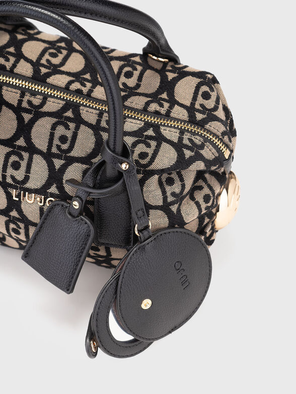 Small bag with monogram logo print - 5