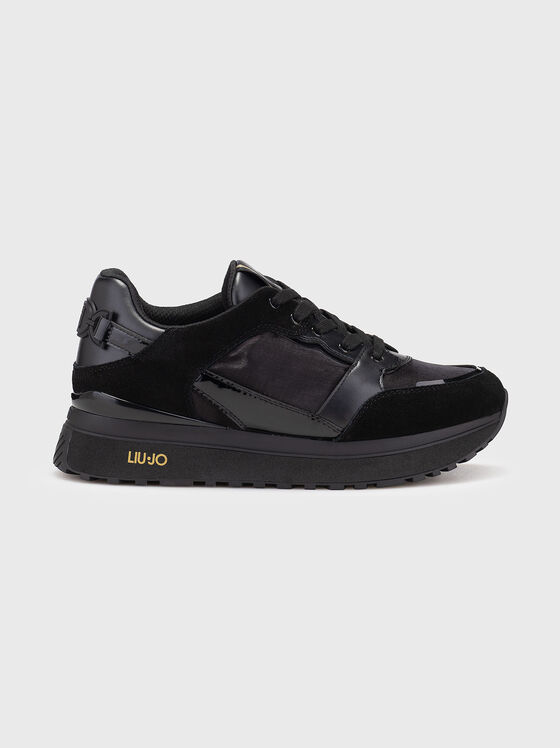 Sports shoes with accent logo - 1