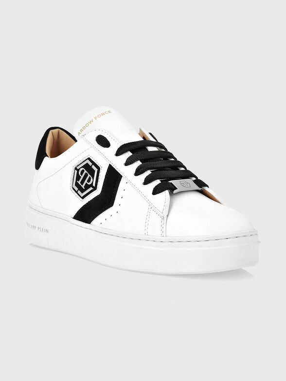 Sports shoes with logo - 2