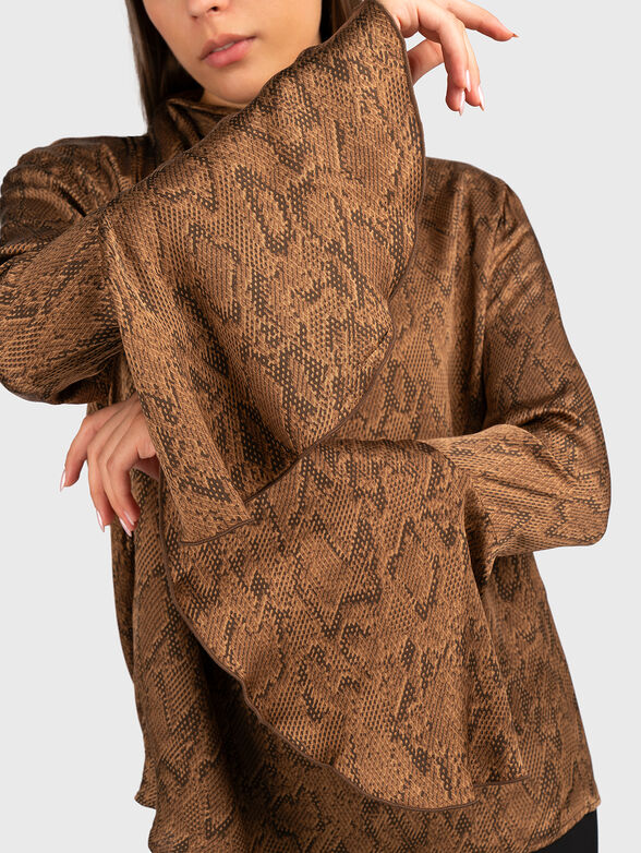Viscose blouse with accent sleeves - 5