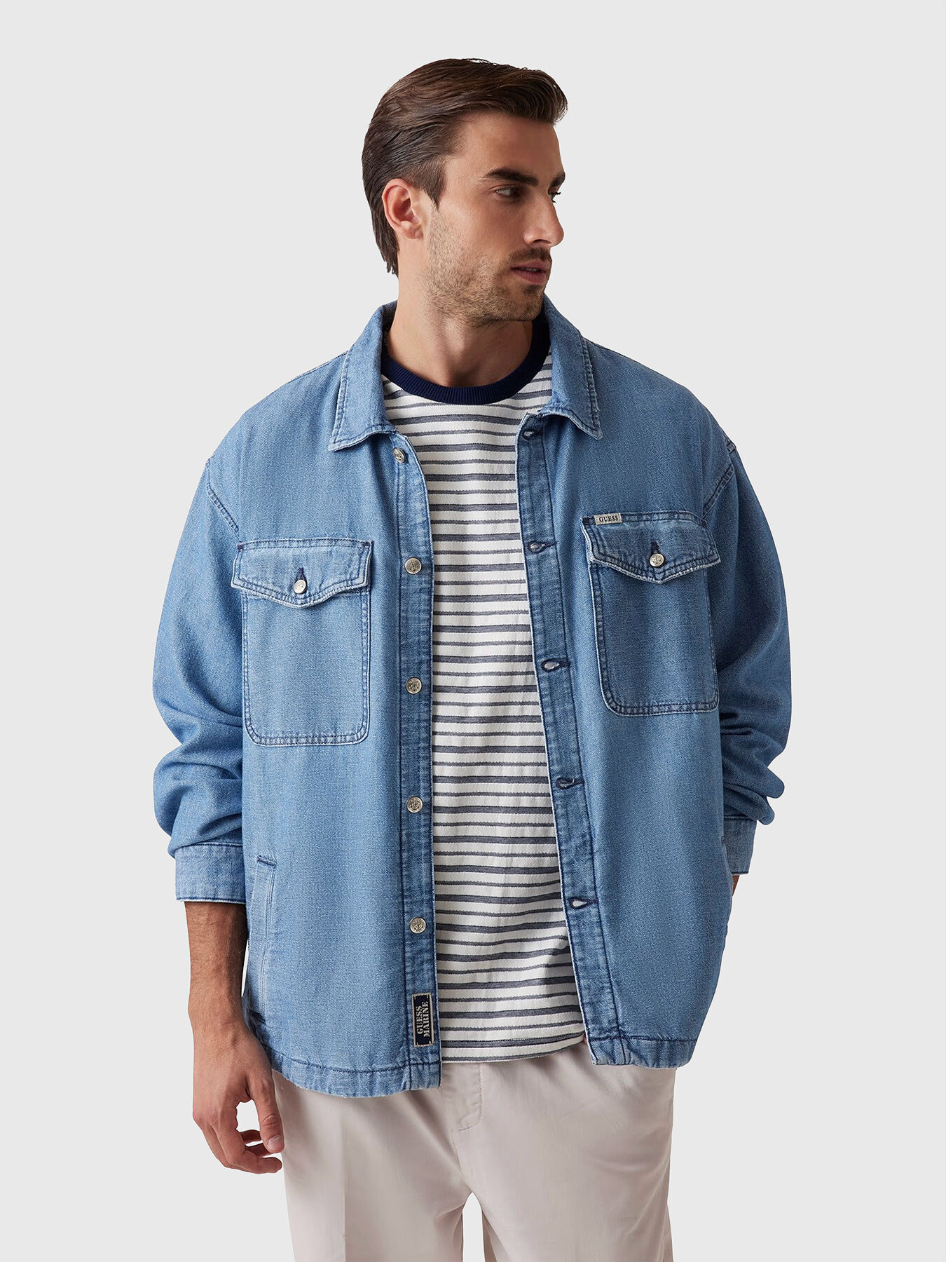 Denim jacket with logo brand GUESS — Globalbrandsstore.com/en
