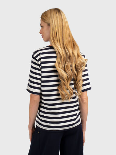 Striped V-neck T-shirt with studs - 3