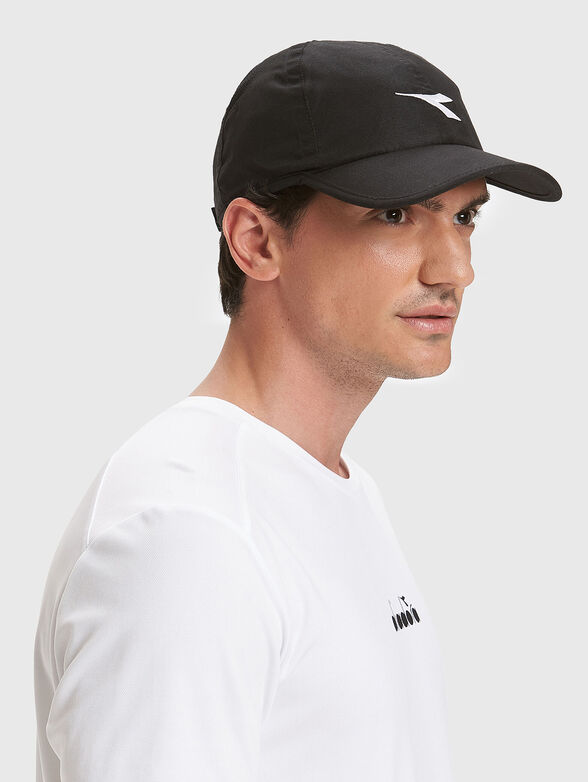 Black hat with logo embroidery  - 2